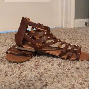 Girls brown sandals